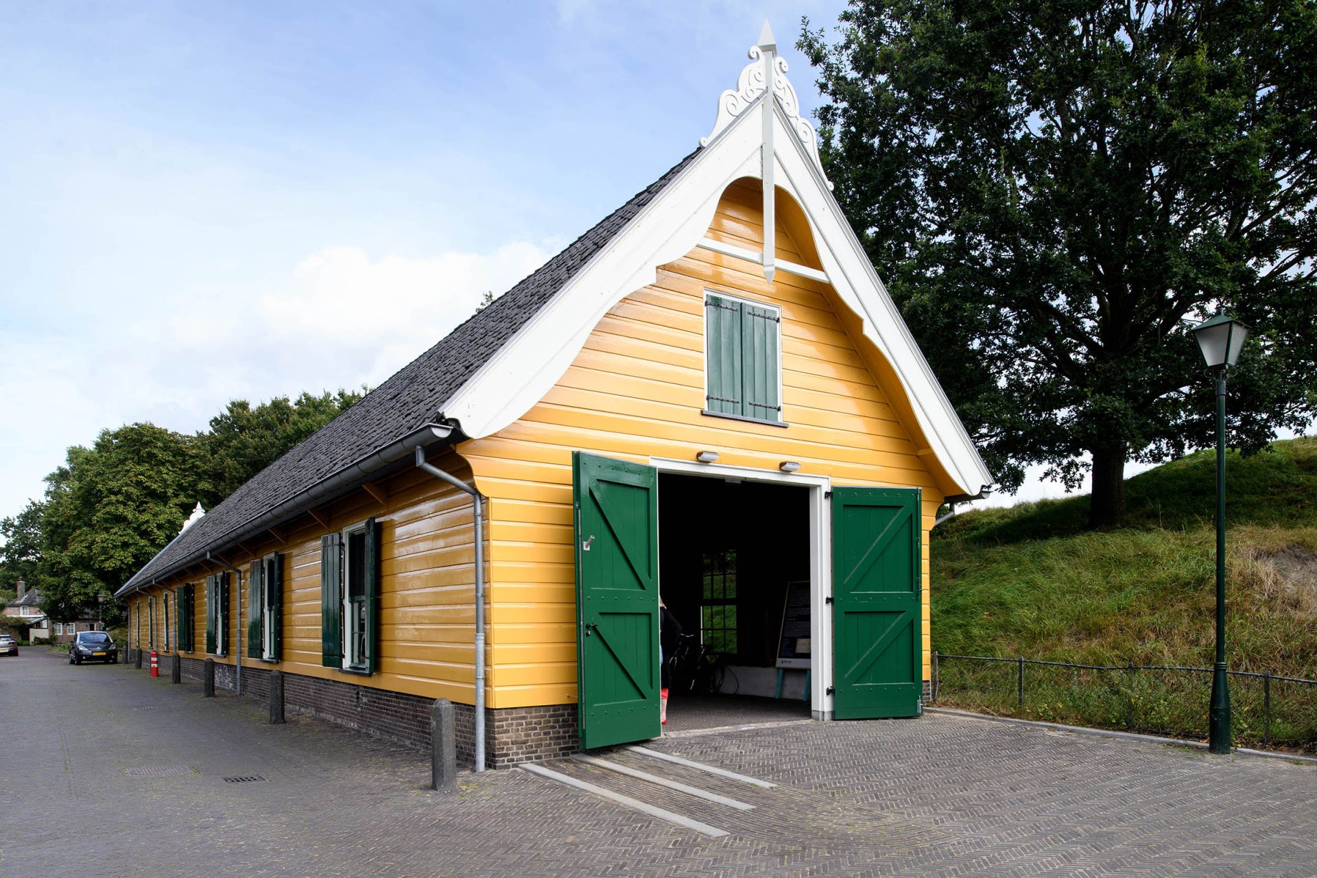 Monumentenbezit Gele Loods Naarden